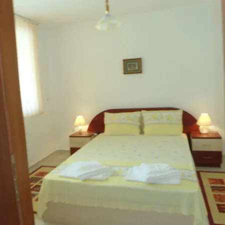 Family Radka Hotel *