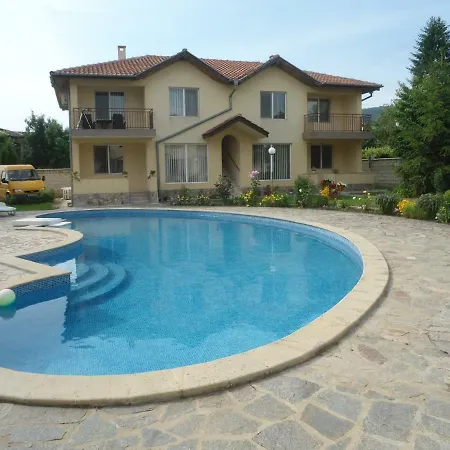 Family Radka Hotel